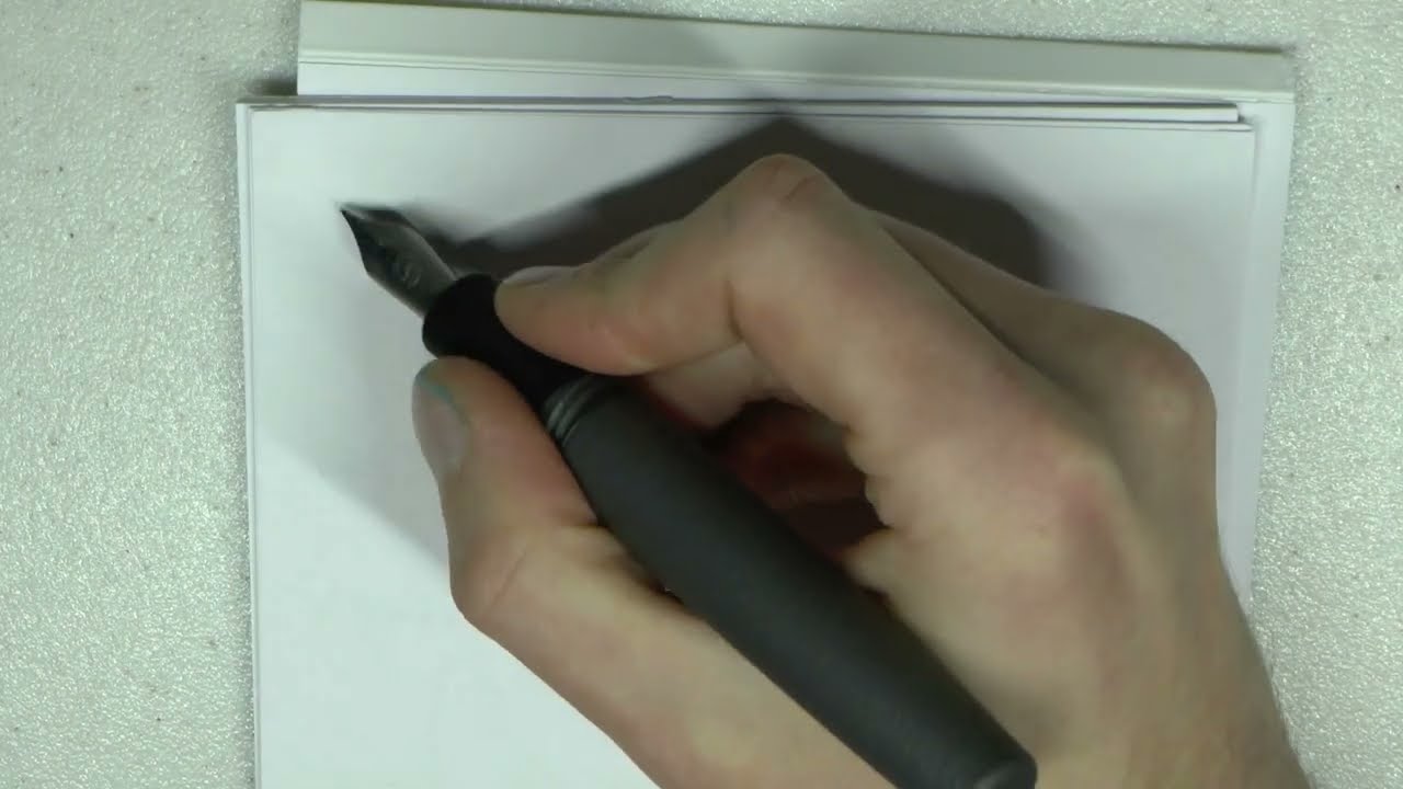 Load video: Samai Bold Fountain Pen Review